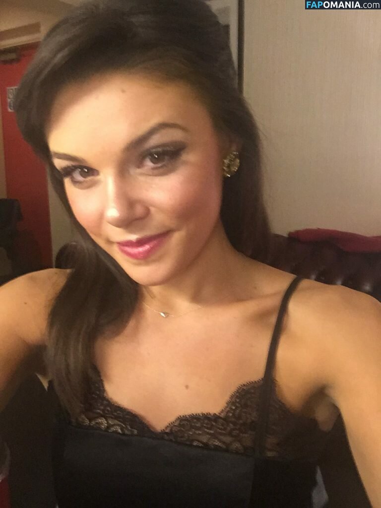 Faye Brookes Çıplak Sızdırılmış Fotoğraf #9