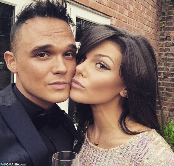 Faye Brookes Çıplak Sızdırılmış Fotoğraf #14