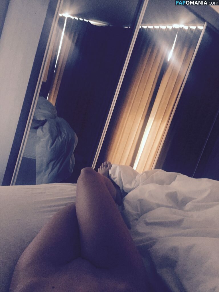 Faye Brookes Çıplak Sızdırılmış Fotoğraf #18