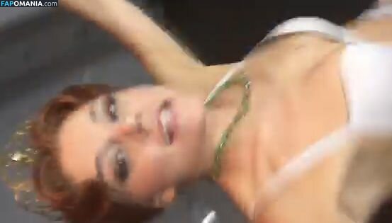 Faye Brookes Çıplak Sızdırılmış Fotoğraf #29