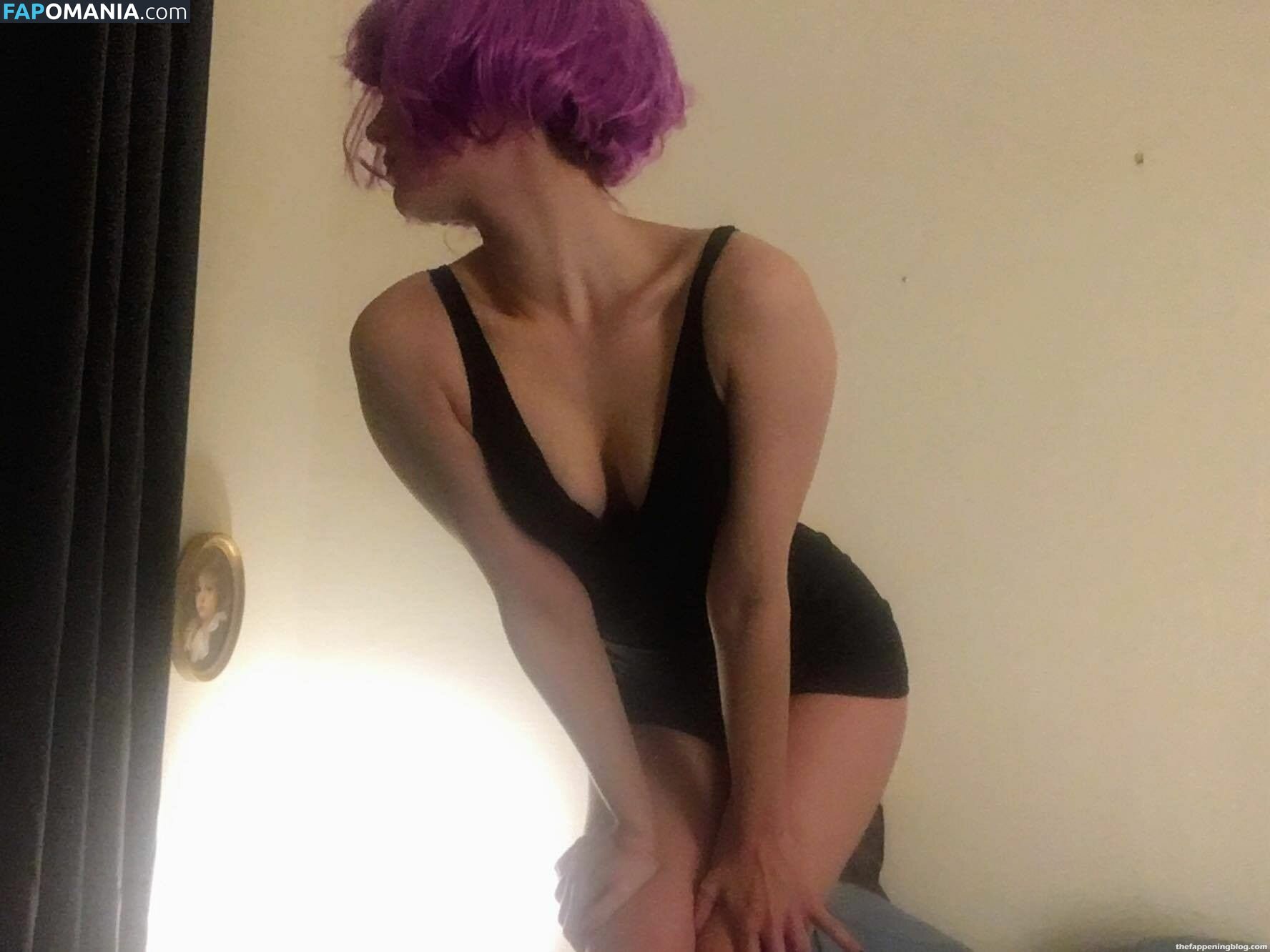 Fleur Geffrier Çıplak Sızdırılmış Fotoğraf #10