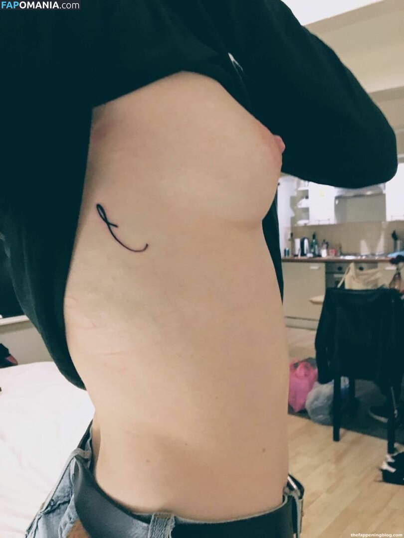 Fleur Geffrier Çıplak Sızdırılmış Fotoğraf #35