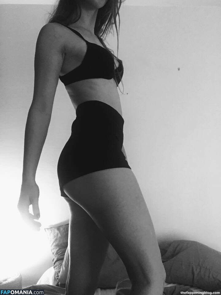 Fleur Geffrier Çıplak Sızdırılmış Fotoğraf #41