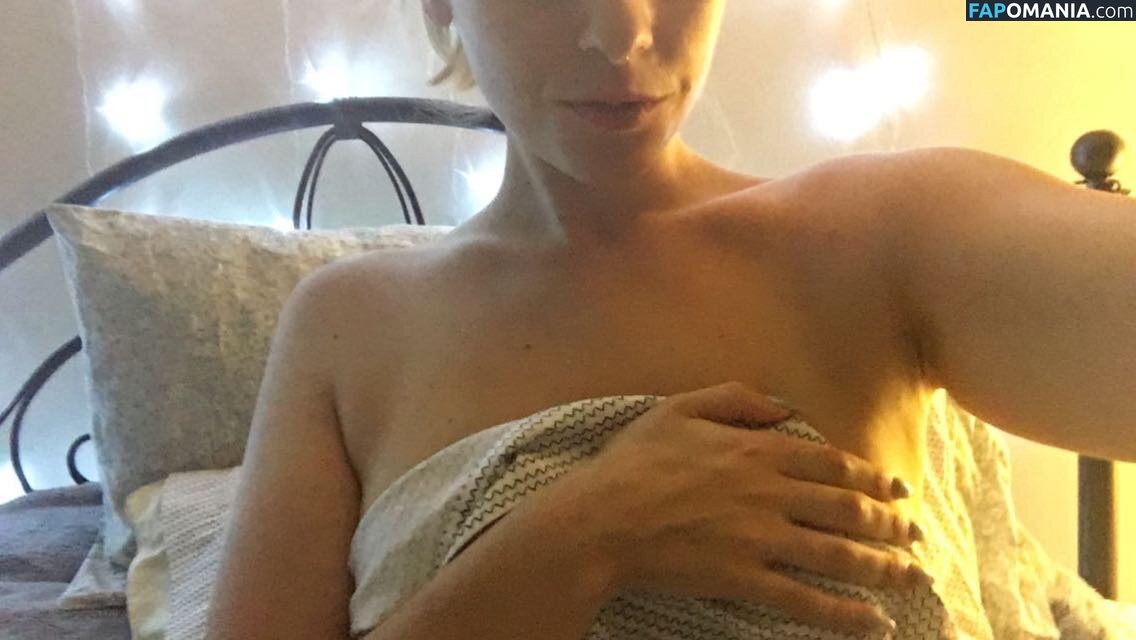 Hannah Schewel Çıplak Sızdırılmış Fotoğraf #52