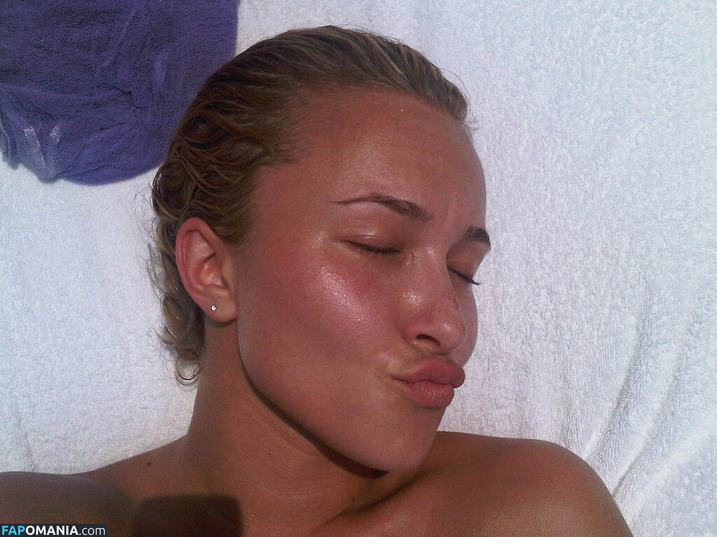 Hayden Panettiere Çıplak Sızdırılmış Fotoğraf #15