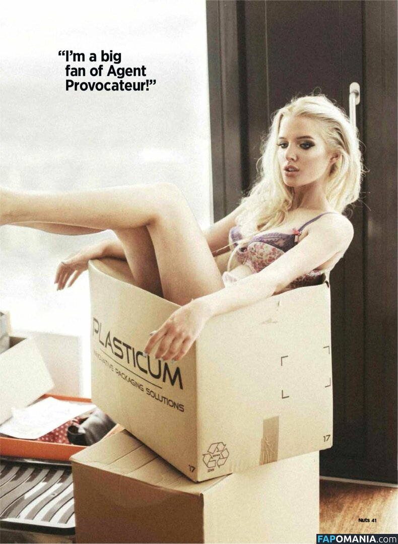Helen Flanagan Çıplak Sızdırılmış Fotoğraf #1