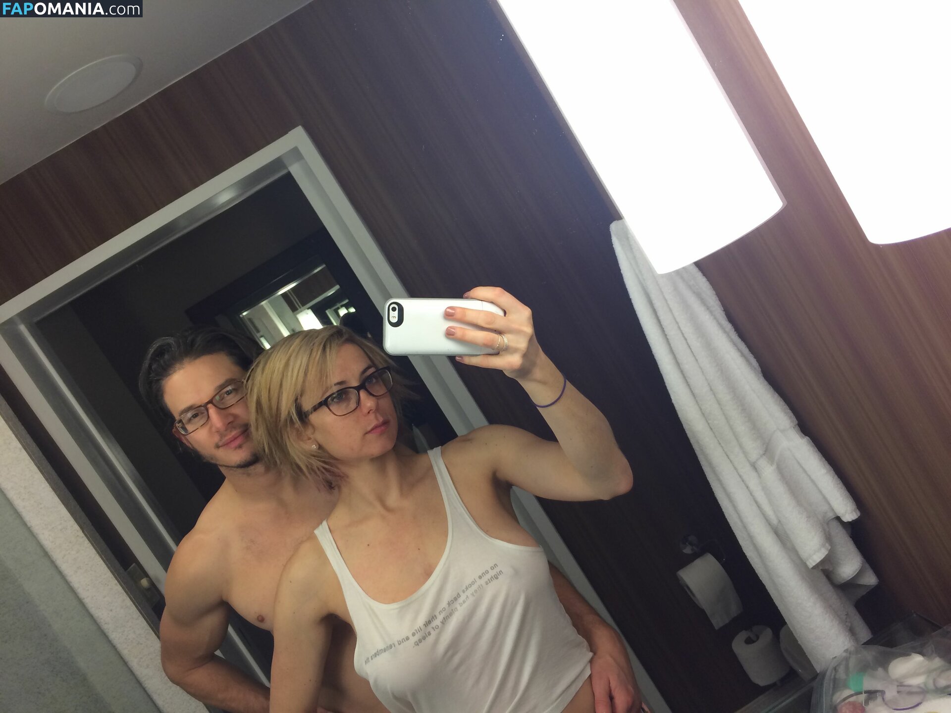 Iliza Shlesinger Çıplak Sızdırılmış Fotoğraf #28