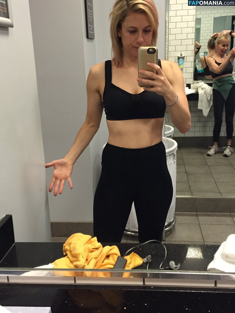 Iliza Shlesinger Çıplak Sızdırılmış Fotoğraf #169