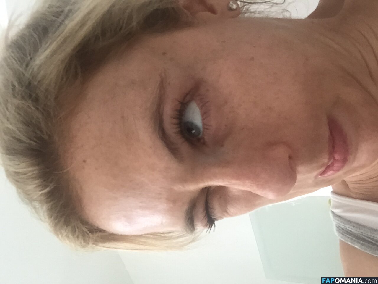 Iliza Shlesinger Çıplak Sızdırılmış Fotoğraf #177