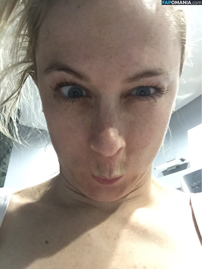 Iliza Shlesinger Çıplak Sızdırılmış Fotoğraf #184