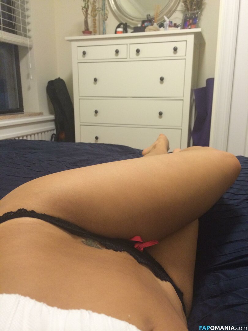 Jackie Cruz Çıplak Sızdırılmış Fotoğraf #13
