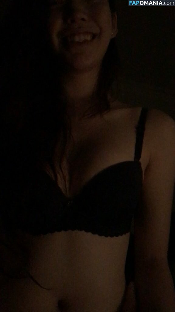 Janella Ooi Çıplak Sızdırılmış Fotoğraf #28