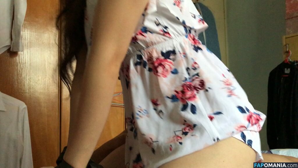 Janella Ooi Çıplak Sızdırılmış Fotoğraf #51