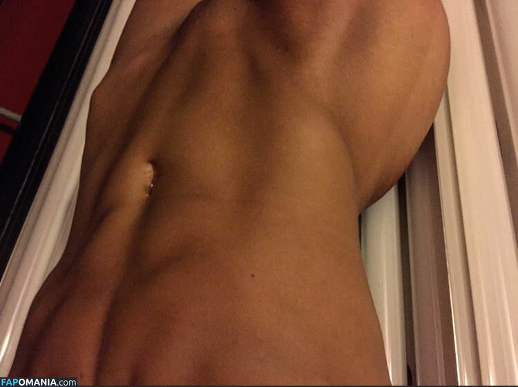 Jenna Fail Çıplak Sızdırılmış Fotoğraf #1