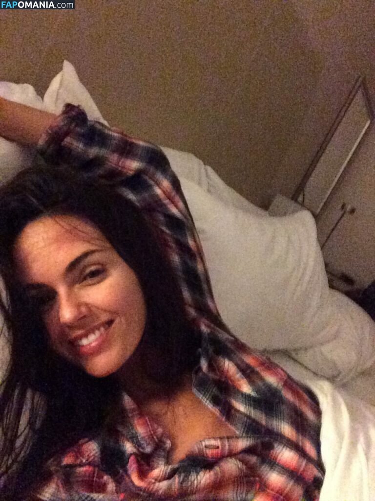 Jennifer Metcalfe Çıplak Sızdırılmış Fotoğraf #26