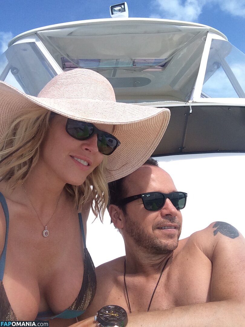 Jenny McCarthy Çıplak Sızdırılmış Fotoğraf #32