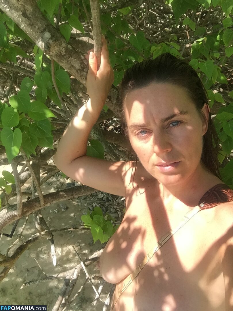 Jill Halfpenny Çıplak Sızdırılmış Fotoğraf #7