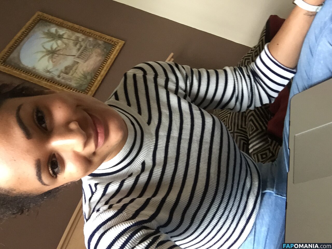 Jodie Williams Çıplak Sızdırılmış Fotoğraf #37