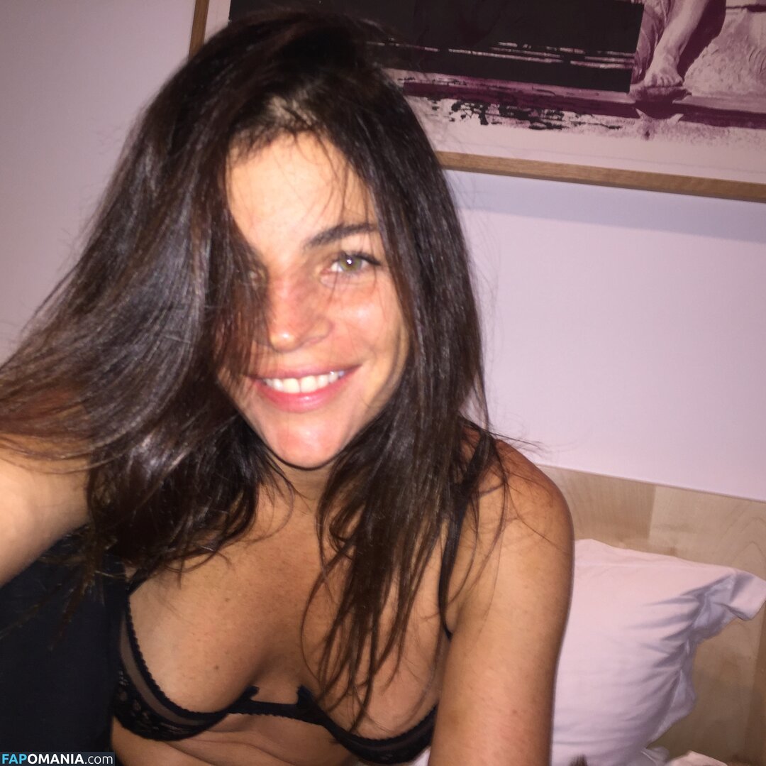 Julia Restoin Çıplak Sızdırılmış Fotoğraf #9