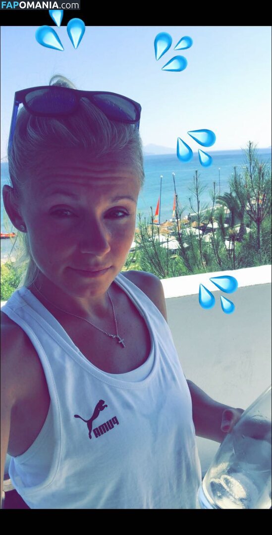 Julia Simic Çıplak Sızdırılmış Fotoğraf #37