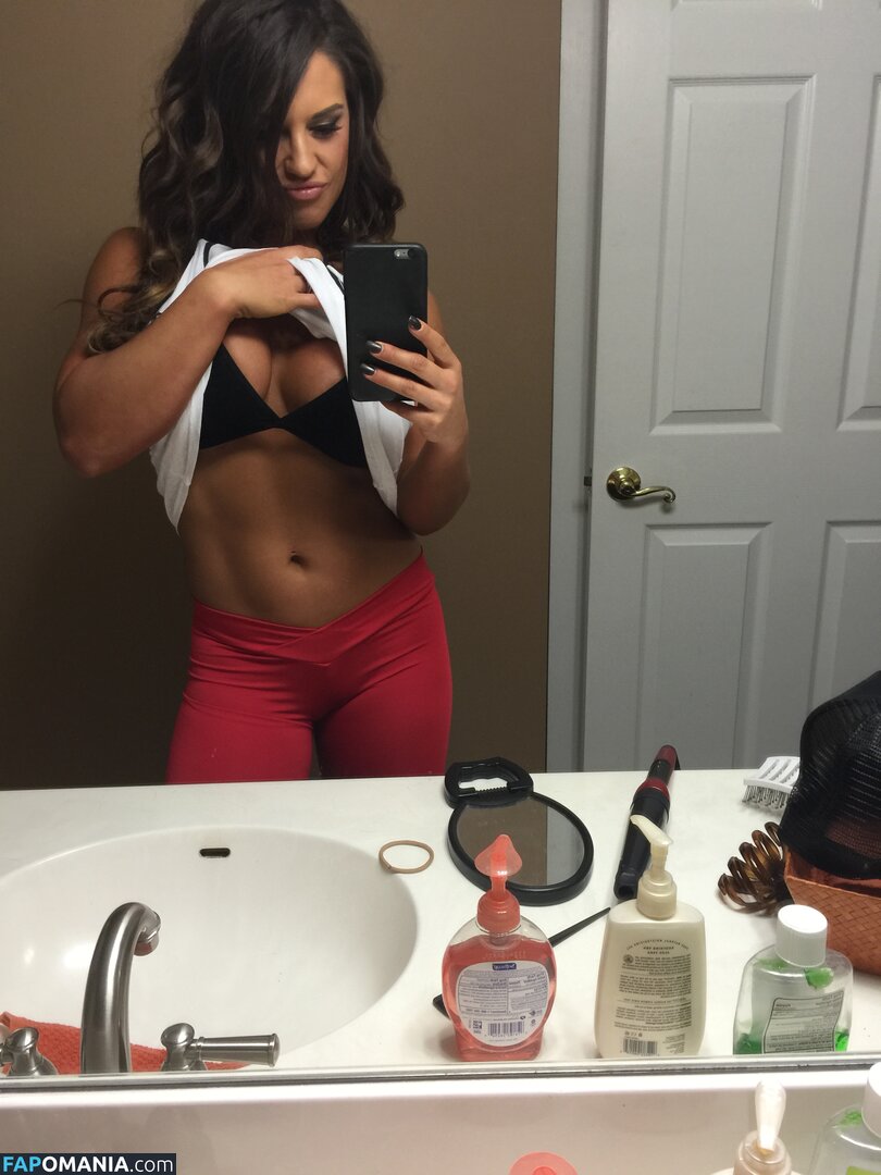 Kaitlyn WWE Çıplak Sızdırılmış Fotoğraf #24