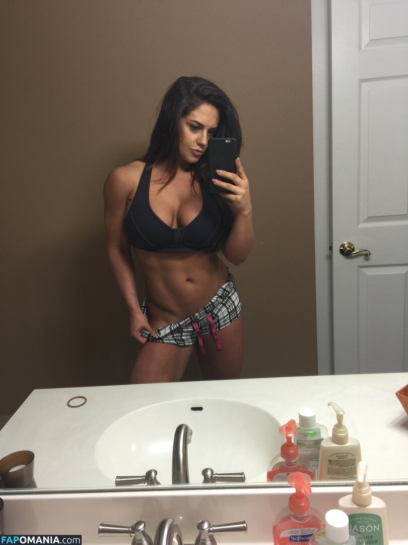 Kaitlyn WWE Çıplak Sızdırılmış Fotoğraf #41