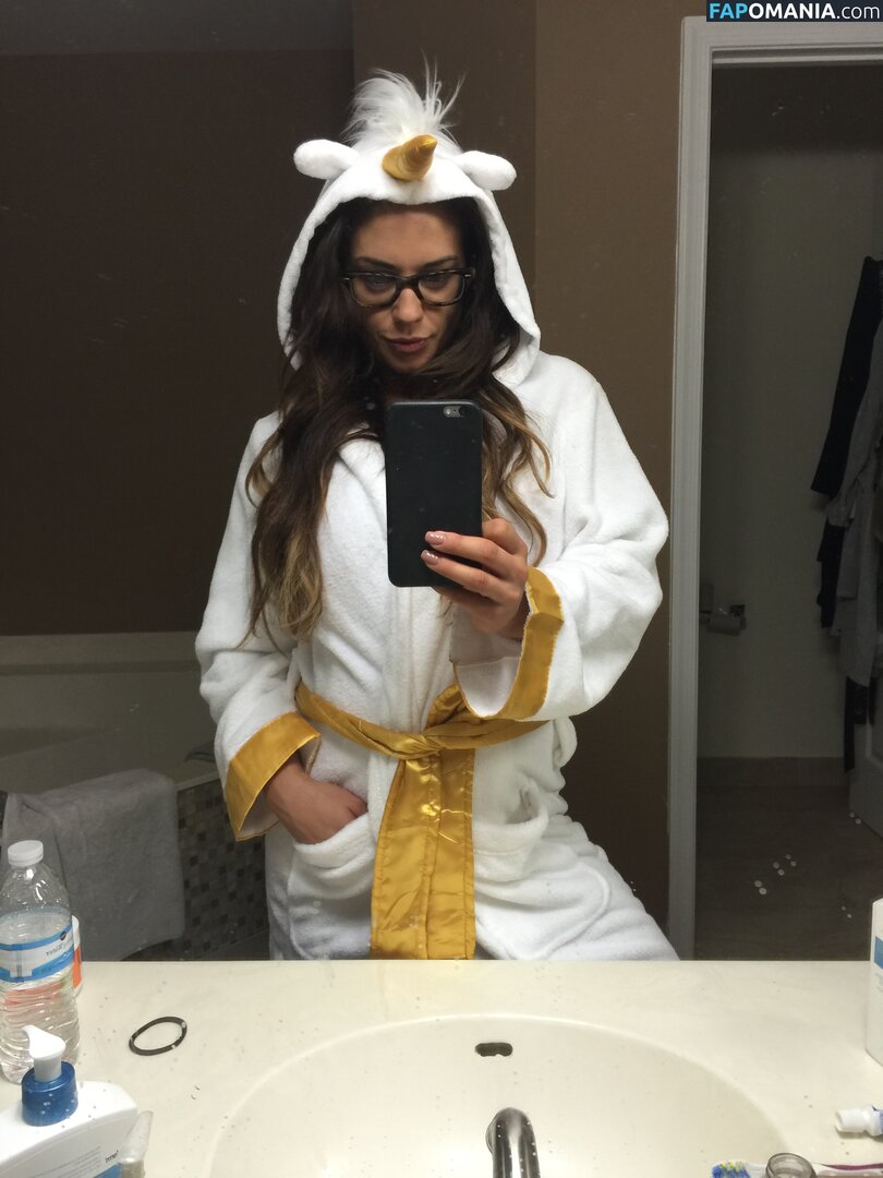 Kaitlyn WWE Çıplak Sızdırılmış Fotoğraf #74
