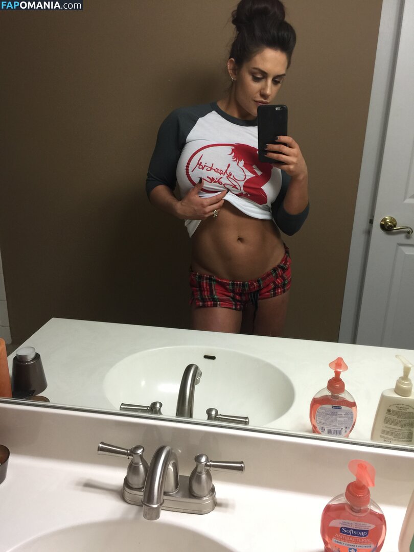 Kaitlyn WWE Çıplak Sızdırılmış Fotoğraf #164