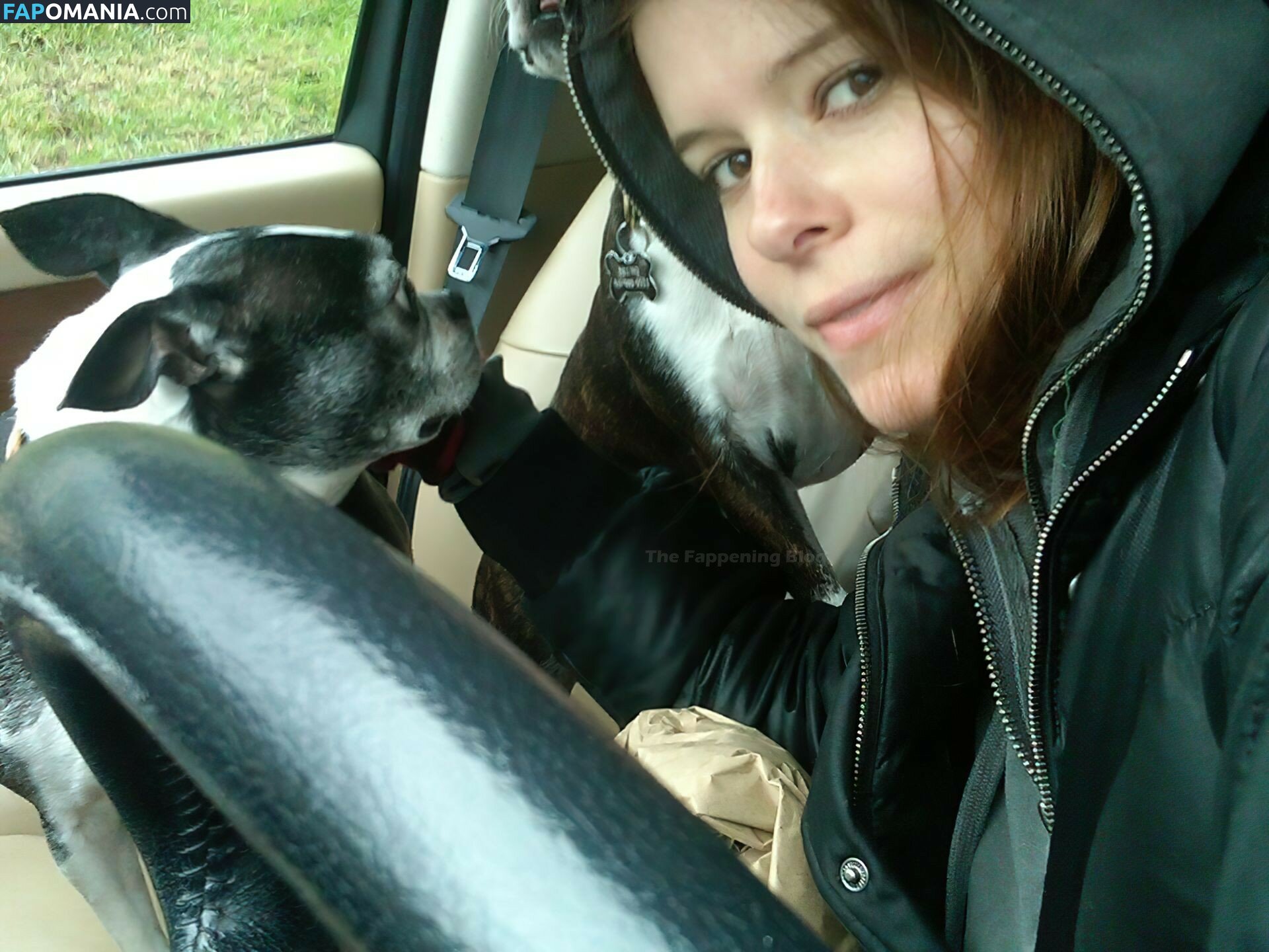 Kate Mara Çıplak Sızdırılmış Fotoğraf #11