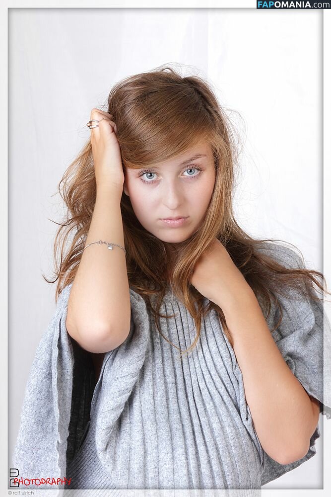 Katharina Bo Llig Çıplak Sızdırılmış Fotoğraf #7