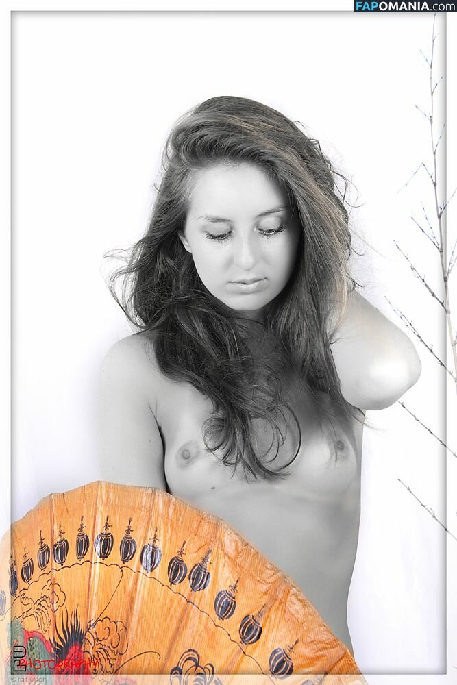 Katharina Bo Llig Çıplak Sızdırılmış Fotoğraf #37