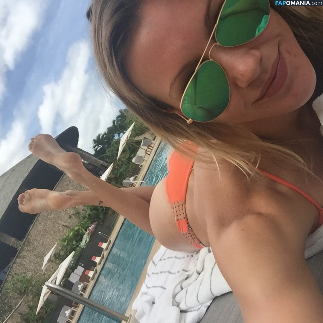 Katie Cassidy Çıplak Sızdırılmış Fotoğraf #17