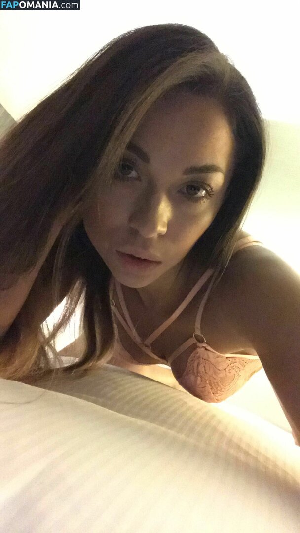 Katya Jones Çıplak Sızdırılmış Fotoğraf #10