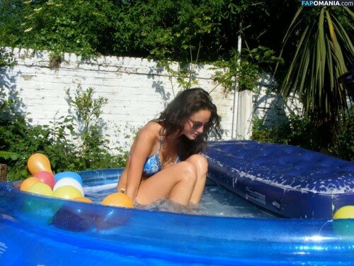 Kaya Scodelario Çıplak Sızdırılmış Fotoğraf #37