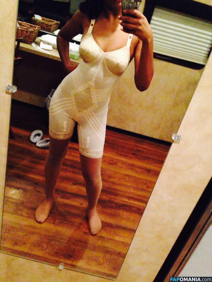 Keke Palmer Çıplak Sızdırılmış Fotoğraf #1