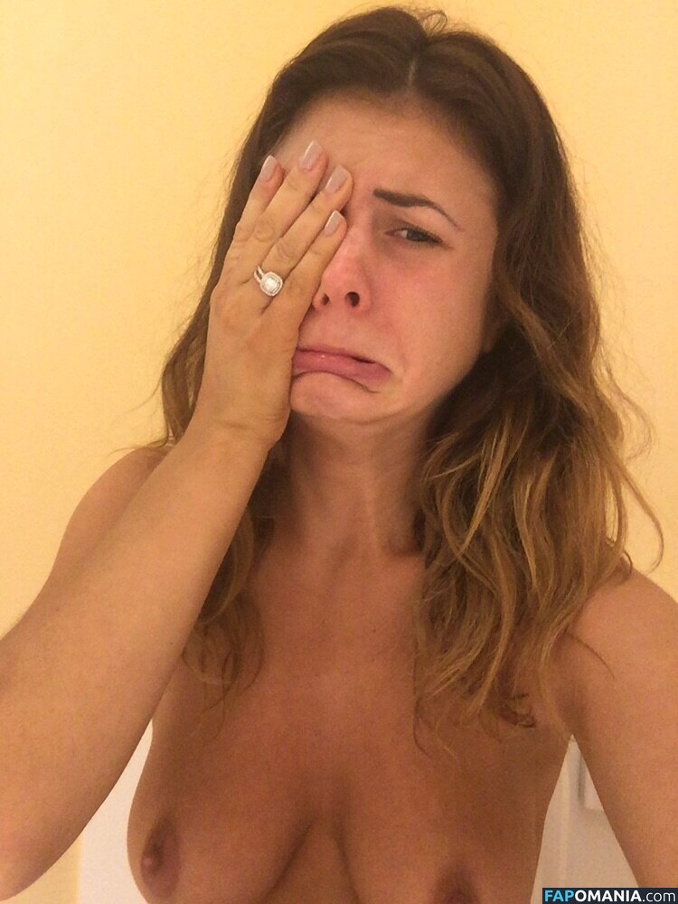 Kelly Hall Çıplak Sızdırılmış Fotoğraf #1