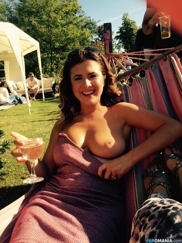 Kelly Hall Çıplak Sızdırılmış Fotoğraf #18