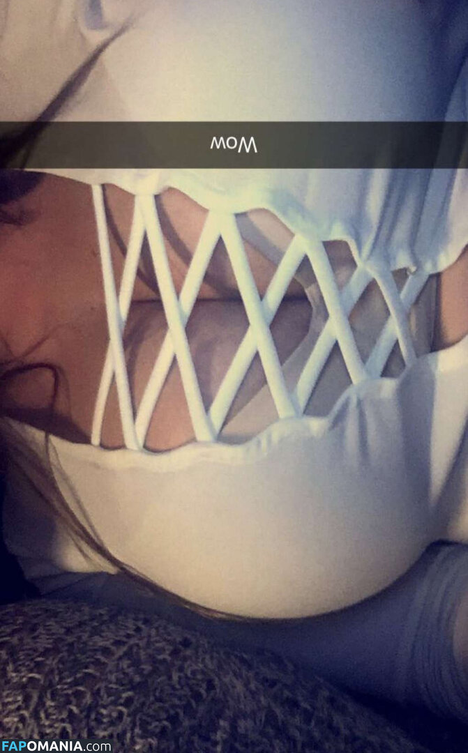 Kelsey Kay Holmer Çıplak Sızdırılmış Fotoğraf #19