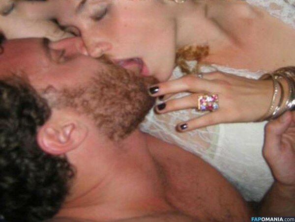 Kesha Çıplak Sızdırılmış Fotoğraf #3