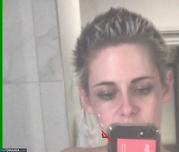 Kristen Stewart Çıplak Sızdırılmış Fotoğraf #204