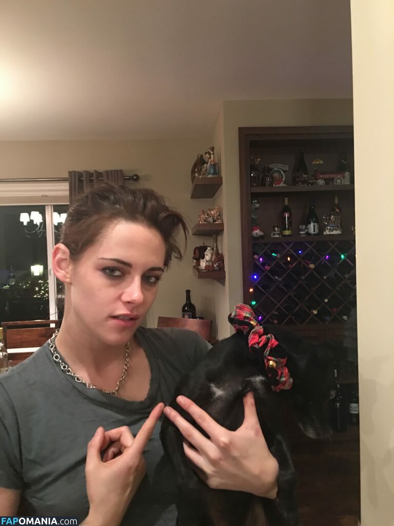 Kristen Stewart Çıplak Sızdırılmış Fotoğraf #316