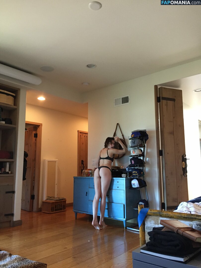 Kristen Stewart Çıplak Sızdırılmış Fotoğraf #376