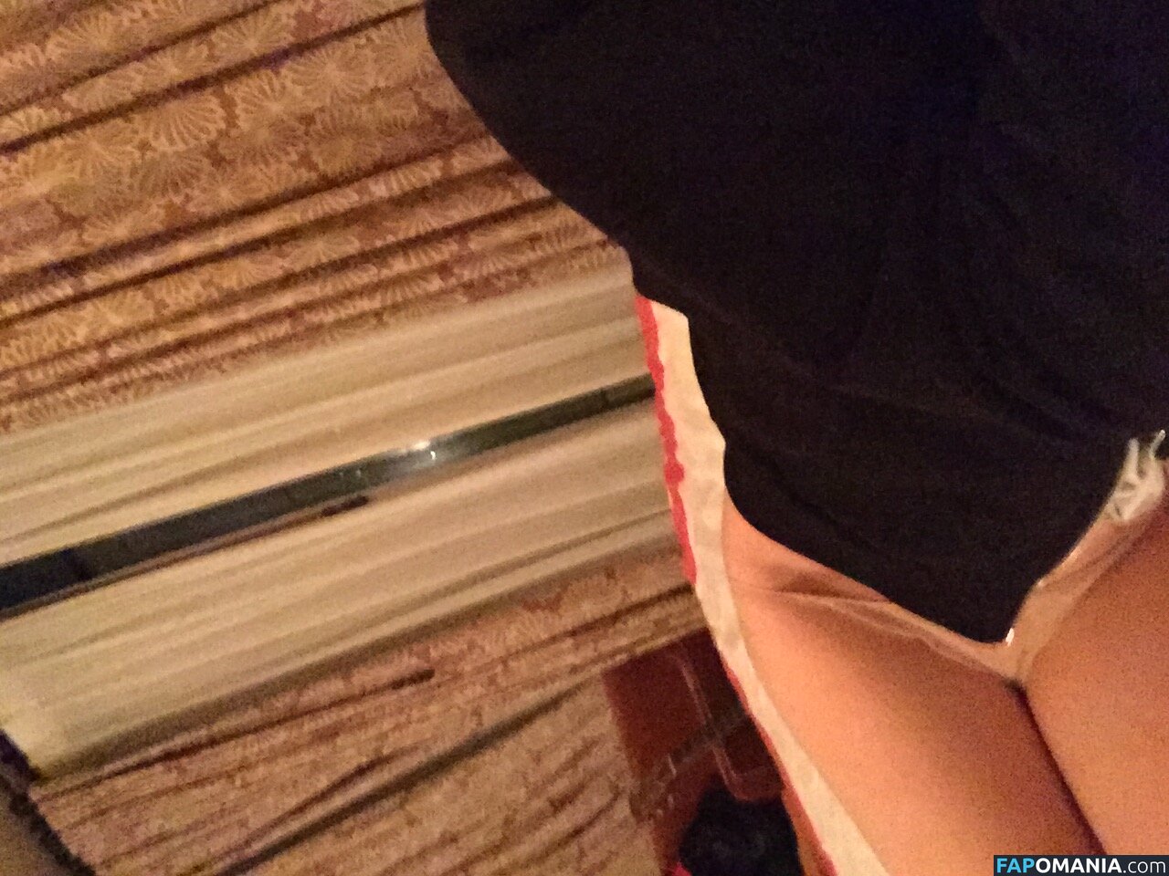 Kristen Stewart Çıplak Sızdırılmış Fotoğraf #410