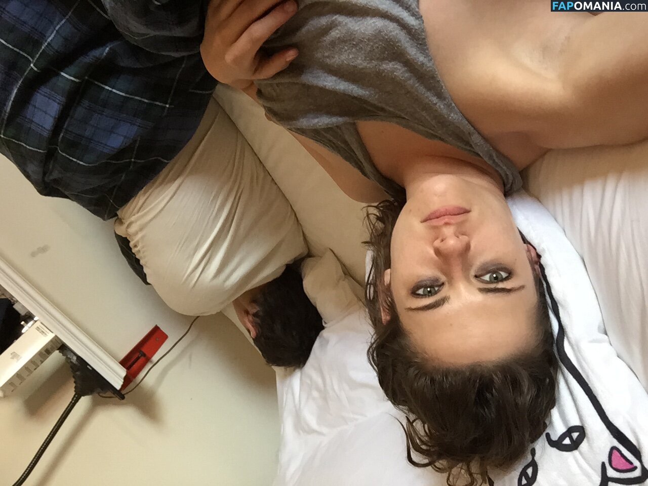Kristen Stewart Çıplak Sızdırılmış Fotoğraf #415