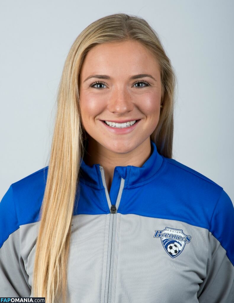 Kristie Mewis Çıplak Sızdırılmış Fotoğraf #26