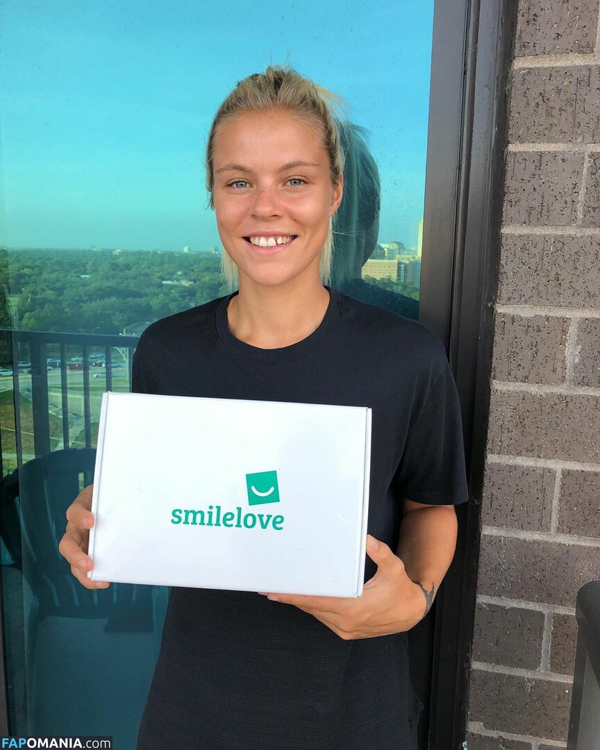 Kristie Mewis Çıplak Sızdırılmış Fotoğraf #29