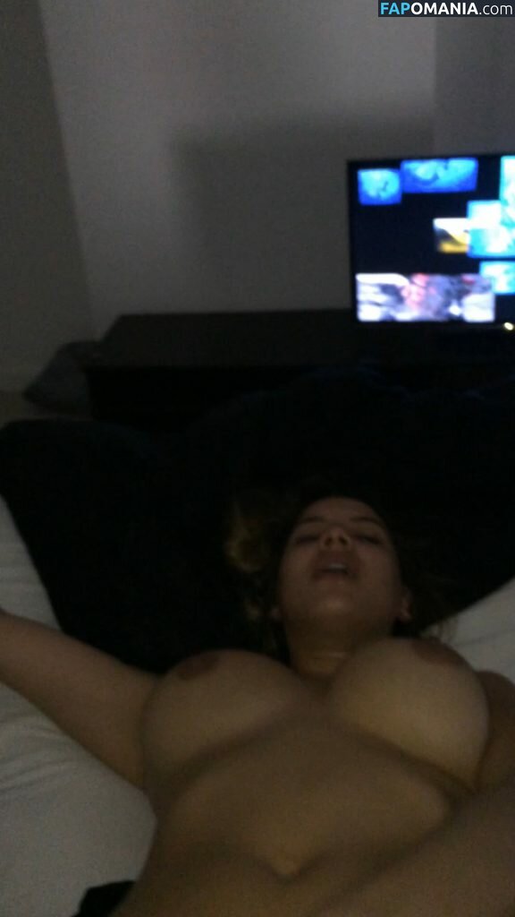 Lacey Banghard Çıplak Sızdırılmış Fotoğraf #11