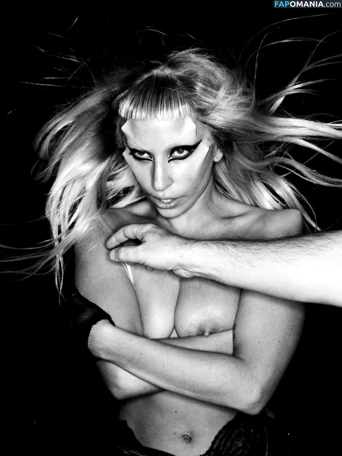 Lady Gaga Çıplak Sızdırılmış Fotoğraf #513