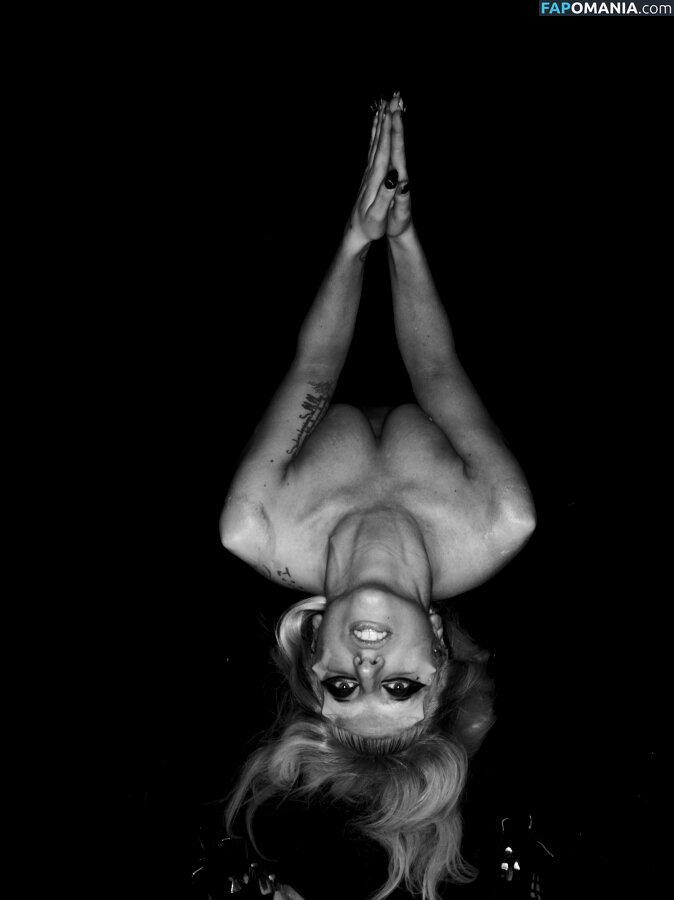 Lady Gaga Çıplak Sızdırılmış Fotoğraf #555