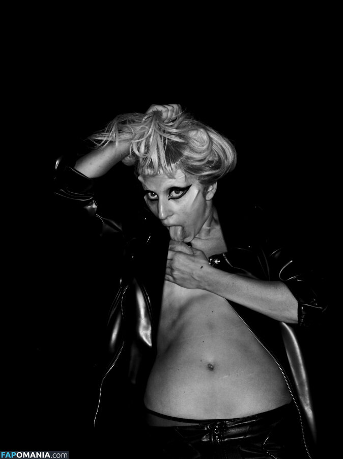 Lady Gaga Çıplak Sızdırılmış Fotoğraf #556
